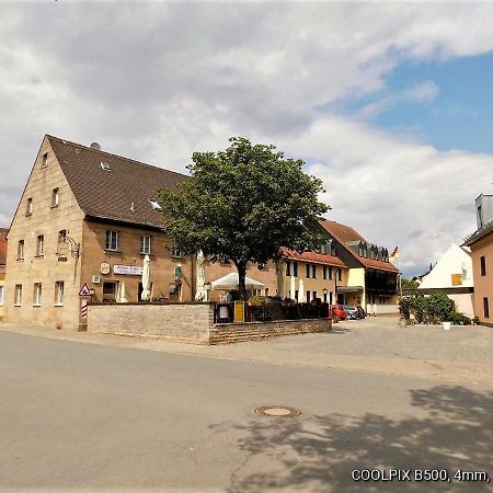 Gasthof Landhotel Gruner Baum Cadolzburg Luaran gambar