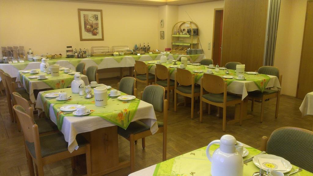 Gasthof Landhotel Gruner Baum Cadolzburg Luaran gambar