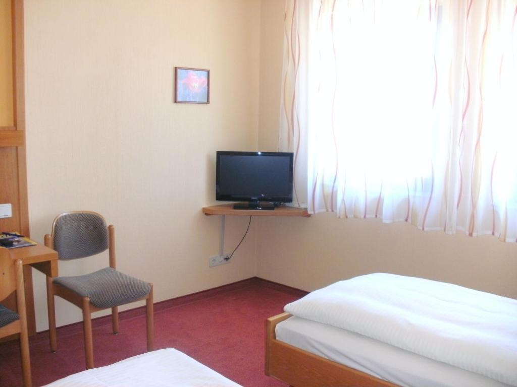Gasthof Landhotel Gruner Baum Cadolzburg Bilik gambar