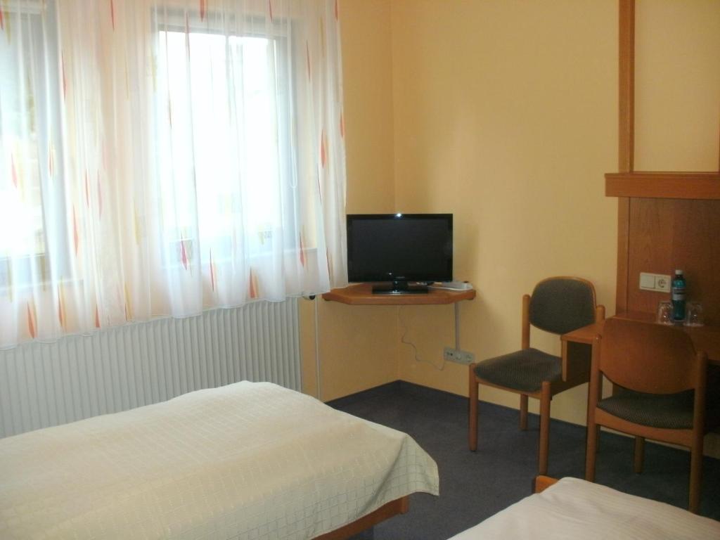 Gasthof Landhotel Gruner Baum Cadolzburg Bilik gambar