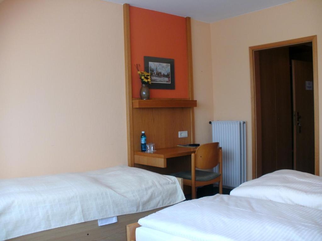 Gasthof Landhotel Gruner Baum Cadolzburg Bilik gambar