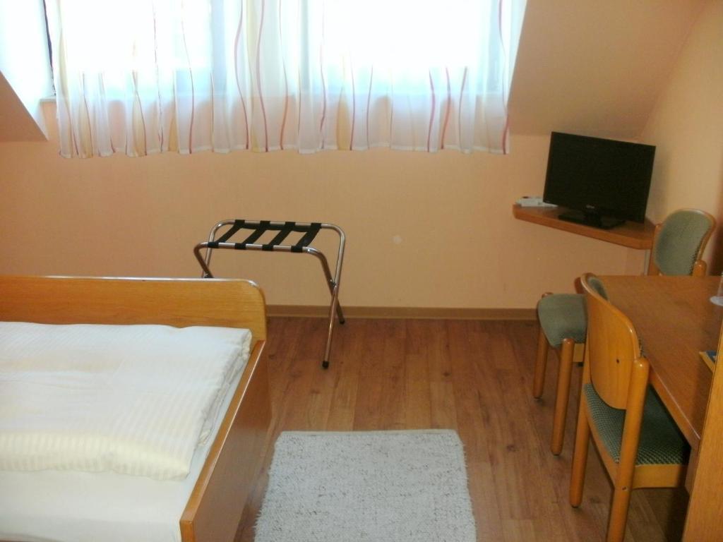 Gasthof Landhotel Gruner Baum Cadolzburg Bilik gambar