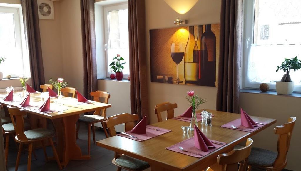 Gasthof Landhotel Gruner Baum Cadolzburg Luaran gambar