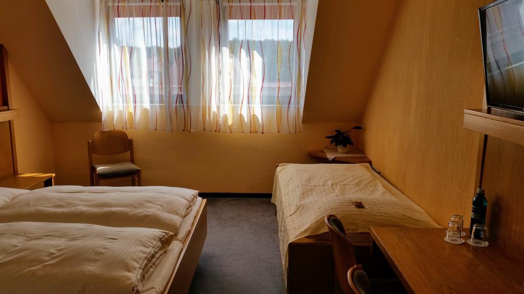 Gasthof Landhotel Gruner Baum Cadolzburg Luaran gambar
