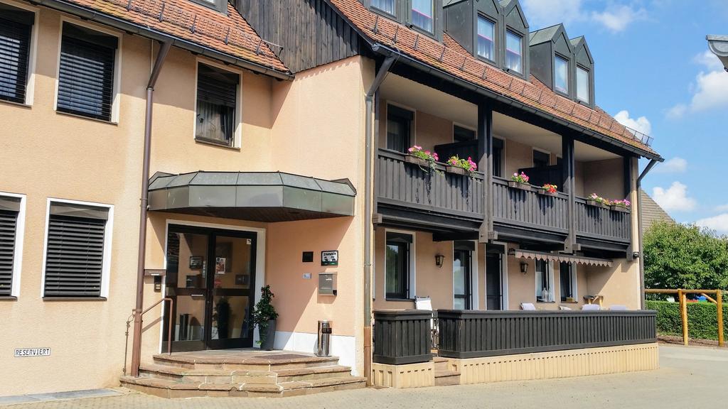 Gasthof Landhotel Gruner Baum Cadolzburg Luaran gambar