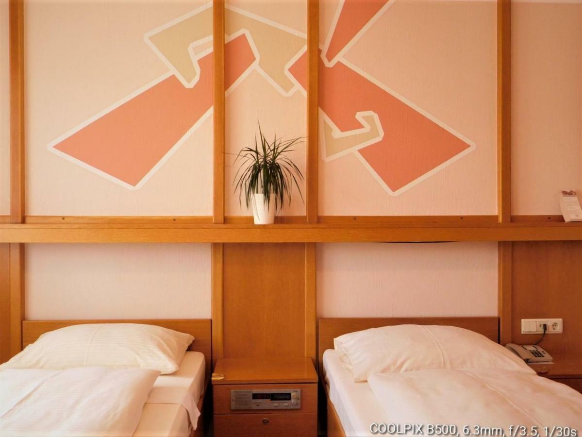 Gasthof Landhotel Gruner Baum Cadolzburg Luaran gambar